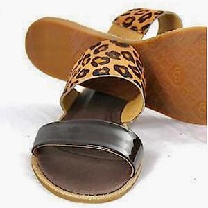 UGG Leopard Amalia Sandals